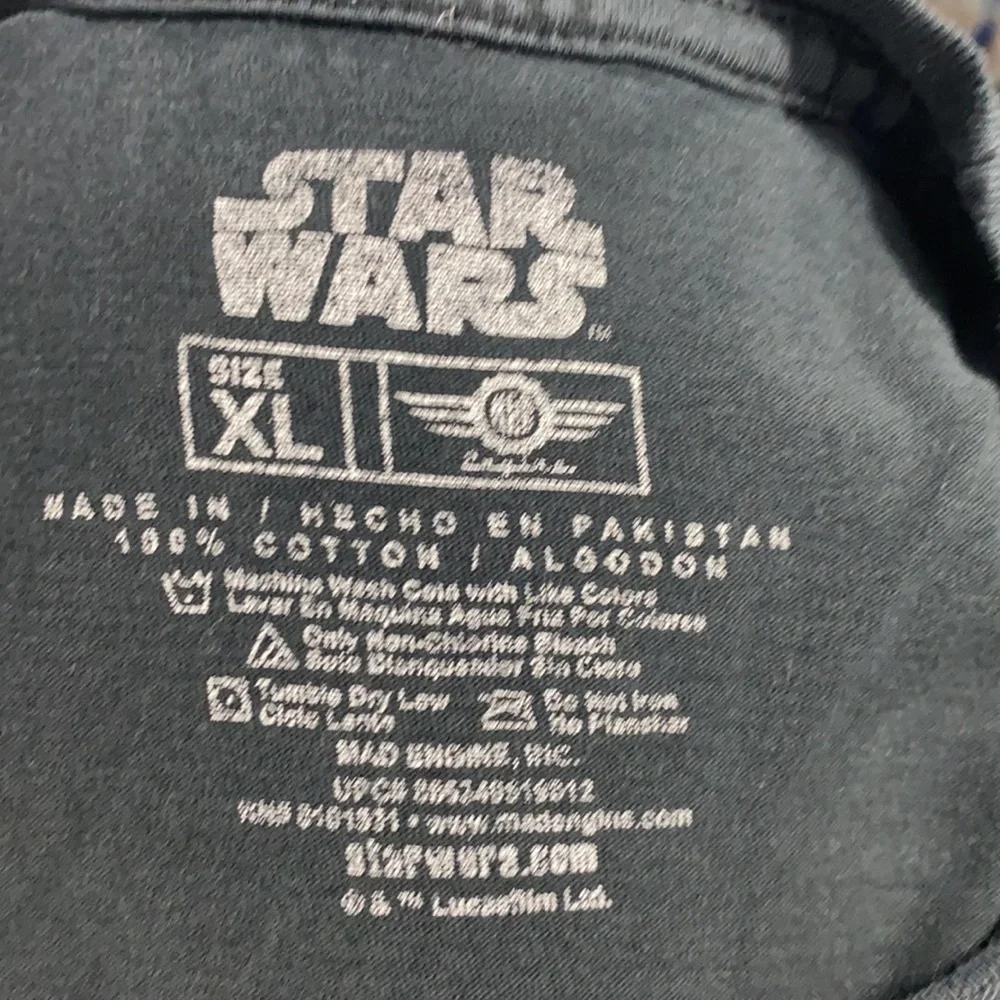 Star Wars: Boba Fett Graphic Tee - Picture 3 of 3